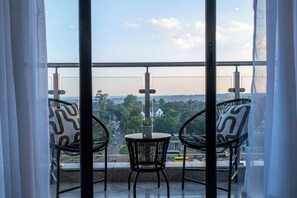 Interior - Bura Stay: Cozy Comfort with Stunning Nairobi Views (Nairobi)