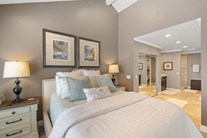 3 Schlafzimmer, Schreibtisch, Bügeleisen/Bügelbrett, Reisekinderbett