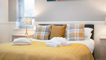 3 bedrooms, WiFi, bed sheets