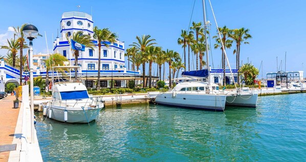 Marina - Luna Del Mar - Luxury apartment with jacuzzi (Estepona)