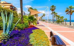 Beach - Luna Del Mar - Luxury apartment with jacuzzi (Estepona)