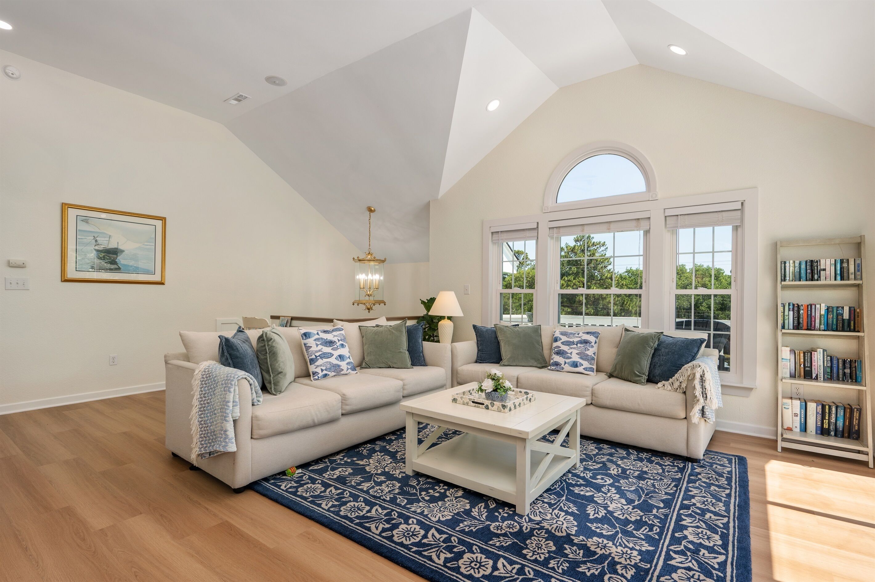 Smart TV, fireplace, foosball, books