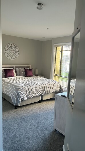 4 bedrooms, iron/ironing board, travel crib, free WiFi