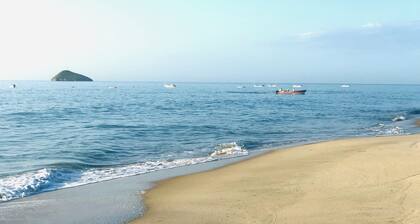 Come and Relax in this Quiet Space and  Enjoying Sunsets by the Pool!