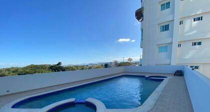 Elegant downtown Suite F8
