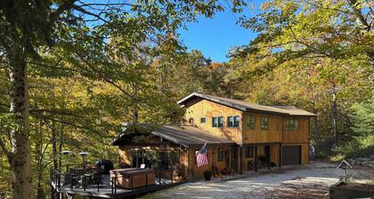 Spacious Newly renovated house with Hot tub, Game Room, Fitness room and more!