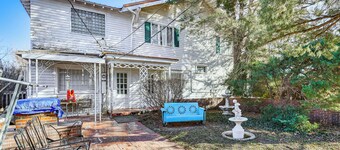 Half-Mi to Atwood Lake: Spacious Home!