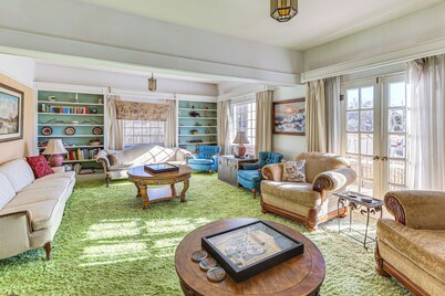 Half-Mi to Atwood Lake: Spacious Home!