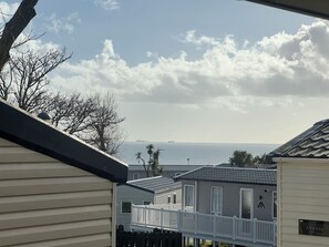 Property grounds - Cosy caravan for great holidays on the Jurassic coast. Sleeps 8 and dog friendly (Exmouth)