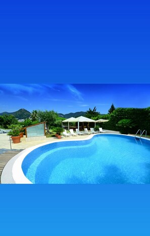Piscine extérieure