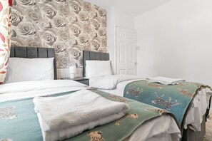 3 bedrooms, iron/ironing board, travel cot, free WiFi