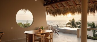 Beachfront Condo Los Panchos 301