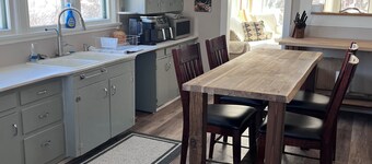 100 Year old Swedish Homestead with a modern touch. 8 Miles from Red Lodge, MT