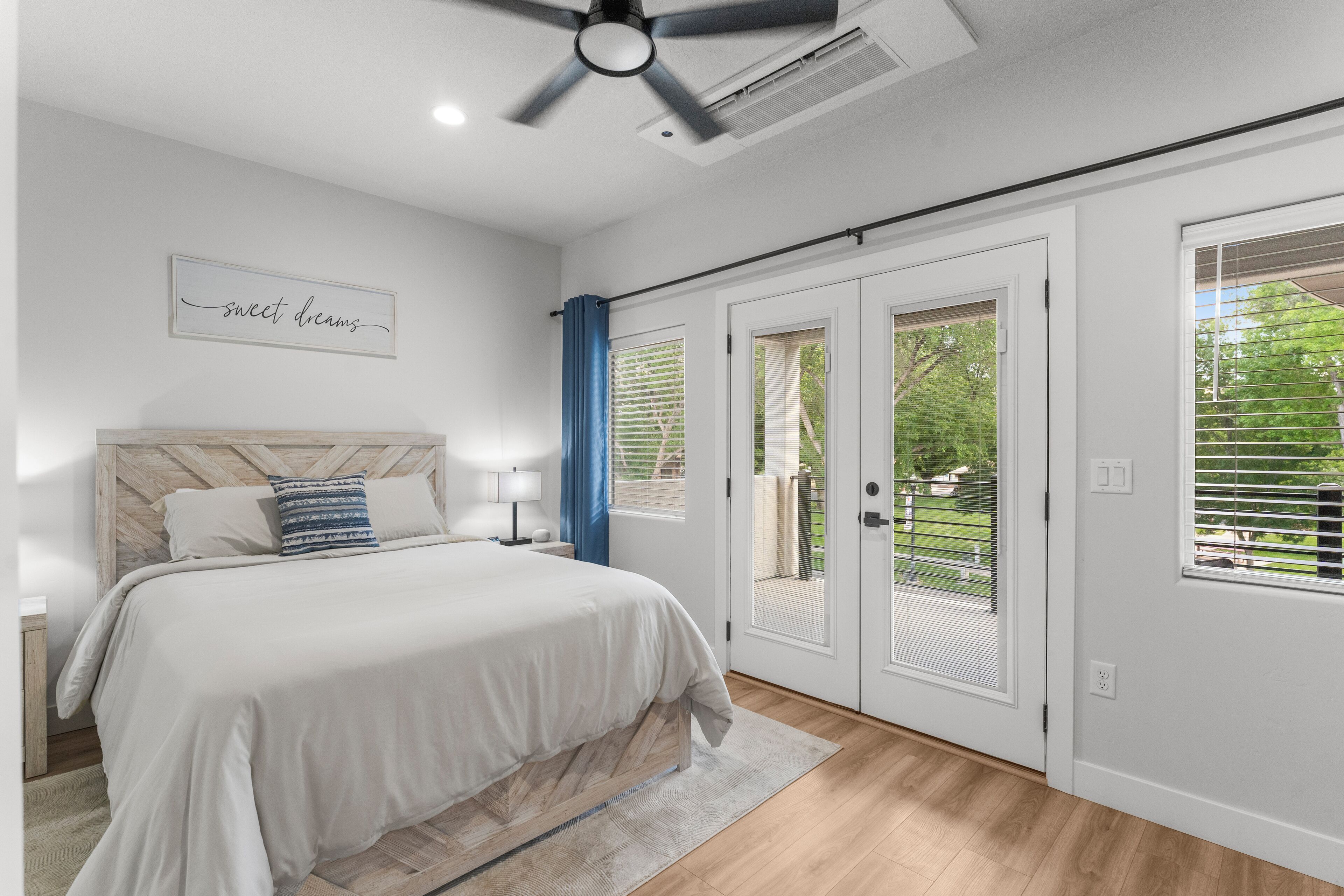 2 bedrooms, iron/ironing board, travel cot, free WiFi