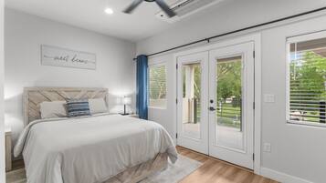 2 bedrooms, iron/ironing board, travel cot, free WiFi