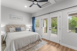 2 bedrooms, iron/ironing board, travel cot, free WiFi