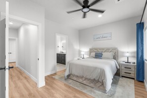 2 chambres, fer et planche à repasser, lit parapluie, Wi-Fi gratuit