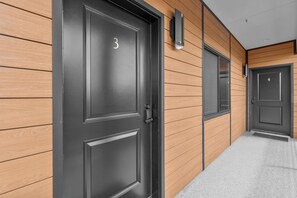 Interior - Stylish New Downtown Loft Near Zion, Hiking, Golf & Food! (Hurricane)