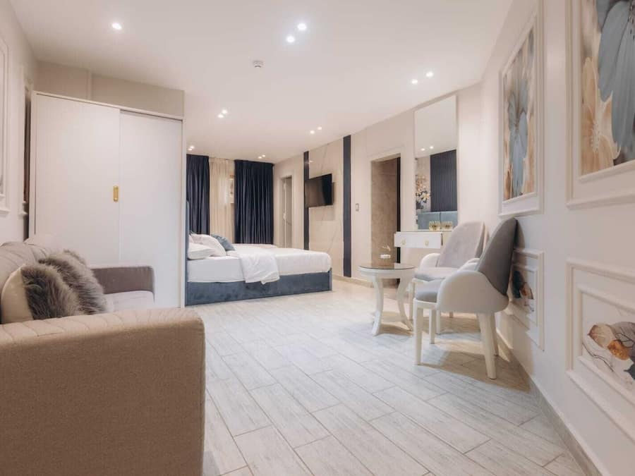 Habitación Deluxe | Sábanas de algodón egipcio, ropa de cama de alta calidad, caja fuerte