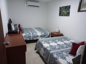 2 soverom og sengetøy