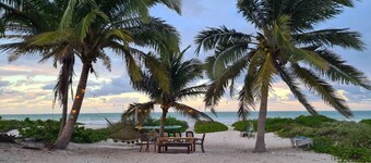 Casa Awakening - Barefoot Luxury Beachfront Villa