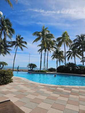 Pool - Charming 2-bedroom resort with WiFi, fitness room in phenomenal Key West. (Key West)