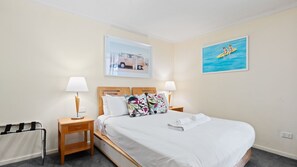 1 bedroom, free WiFi, bed sheets - Retro Chippendale Stay - Pool & Gym Access (Chippendale)