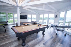 Spielezimmer