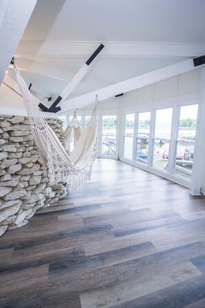 Interior - Lakehouse - Sleeps up to 20 w/ free boat slip.
WINTER REMODEL - PICS COMING SOON (Noblesville)