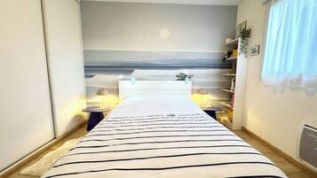 1 chambre, fer et planche à repasser, Wi-Fi