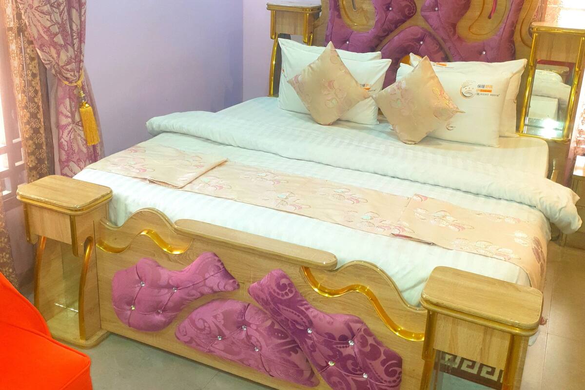 Phòng cơ bản | 1 phòng ngủ, két bảo mật tại phòng, bàn