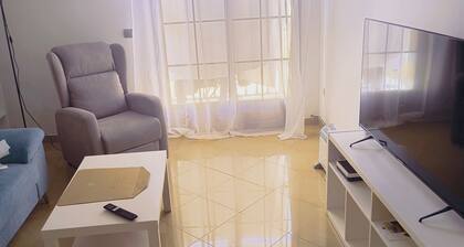 A 84m2 spacious, quiet, modern flat ideal to work or explore Southern Spain