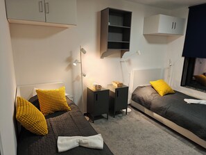 1 soverom, strykejern/-brett, wi-fi og sengetøy