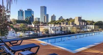 Nuevo Pocitos Apartmento Lujo w/King Beds, 3 Smart TVs, W/D, WiFi, Rooftop Pool.