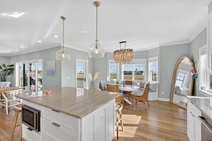 Interior - Sage Escape || 7BD/4.5BA (Narragansett)