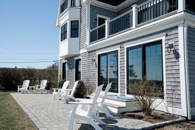 Sage Escape || 7BD/4.5BA