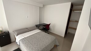 1 bedroom, desk, WiFi, bed sheets