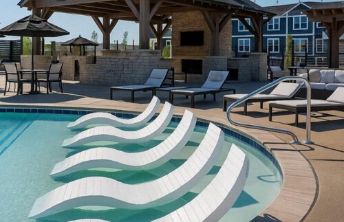 Illustrious Suite Spacious 2BR 2BA 2 King Beds WFH