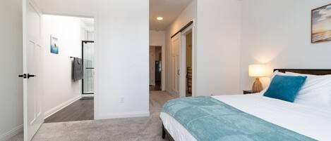 2 bedrooms, desk, iron/ironing board, free WiFi