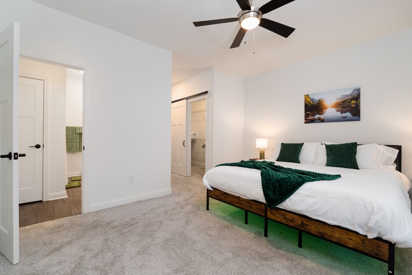 1 bedroom, desk, iron/ironing board, WiFi