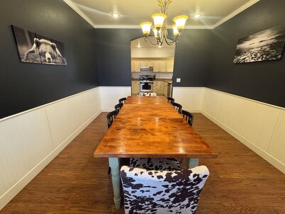 Kodiak Retreat — Steps from Ocean, Near Olds River Trails & Great Fishing
