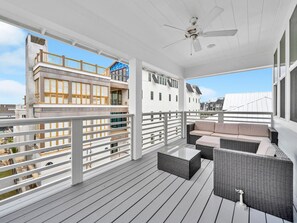 Terrace/patio - Golf Cart, Bikes, The Big Chill, Shuttle to Beach Seasonally, 2 Pools! (Alys Beach)