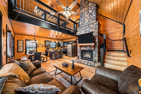 Smart TV, chimenea y videojuegos 