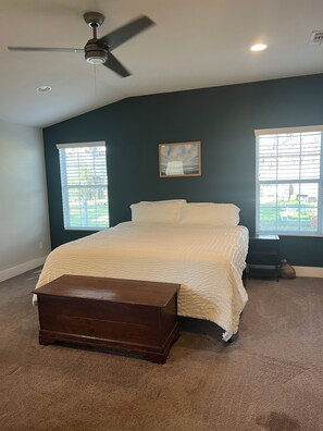 3 soverom, reiseseng for barn, wi-fi (inkludert) og sengetøy