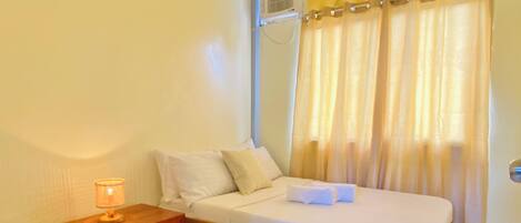 1 habitación, wifi y ropa de cama