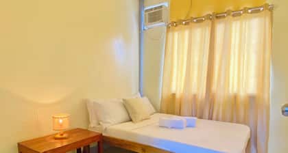 1-bedroom apartment in the heart of Puerto Princesa with WiFi, AC