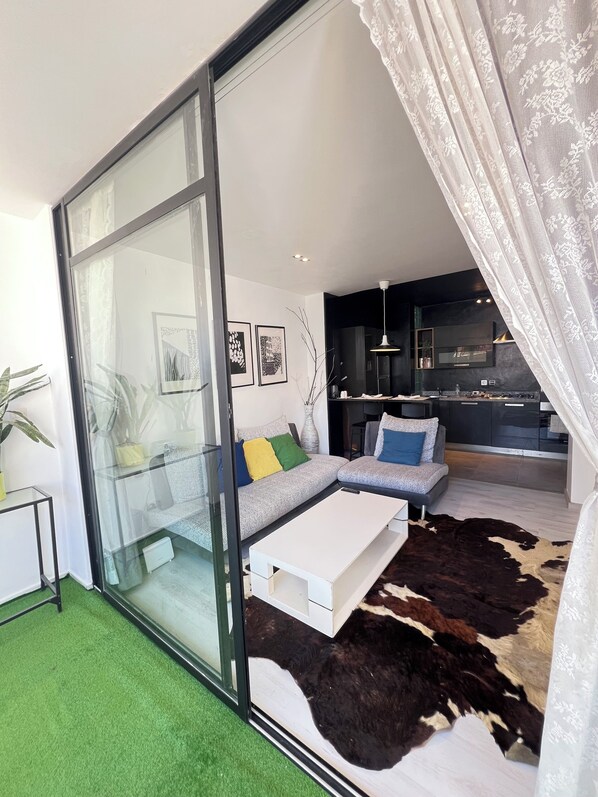 تلفزيون ذكي