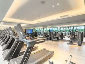 Fitness facility - Exceptional 3BD at Address Dubai Opera (Dubai)