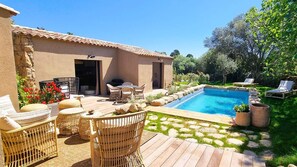 Pool - Domaine de Gialla Bergerie Figa, 2 pers, piscine chauffée, 10 mn plage (SAN GAVINO DI CARBINI)