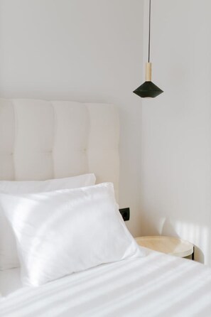 1 chambre, bureau, fer et planche à repasser, accès au Wi-Fi (inclus)